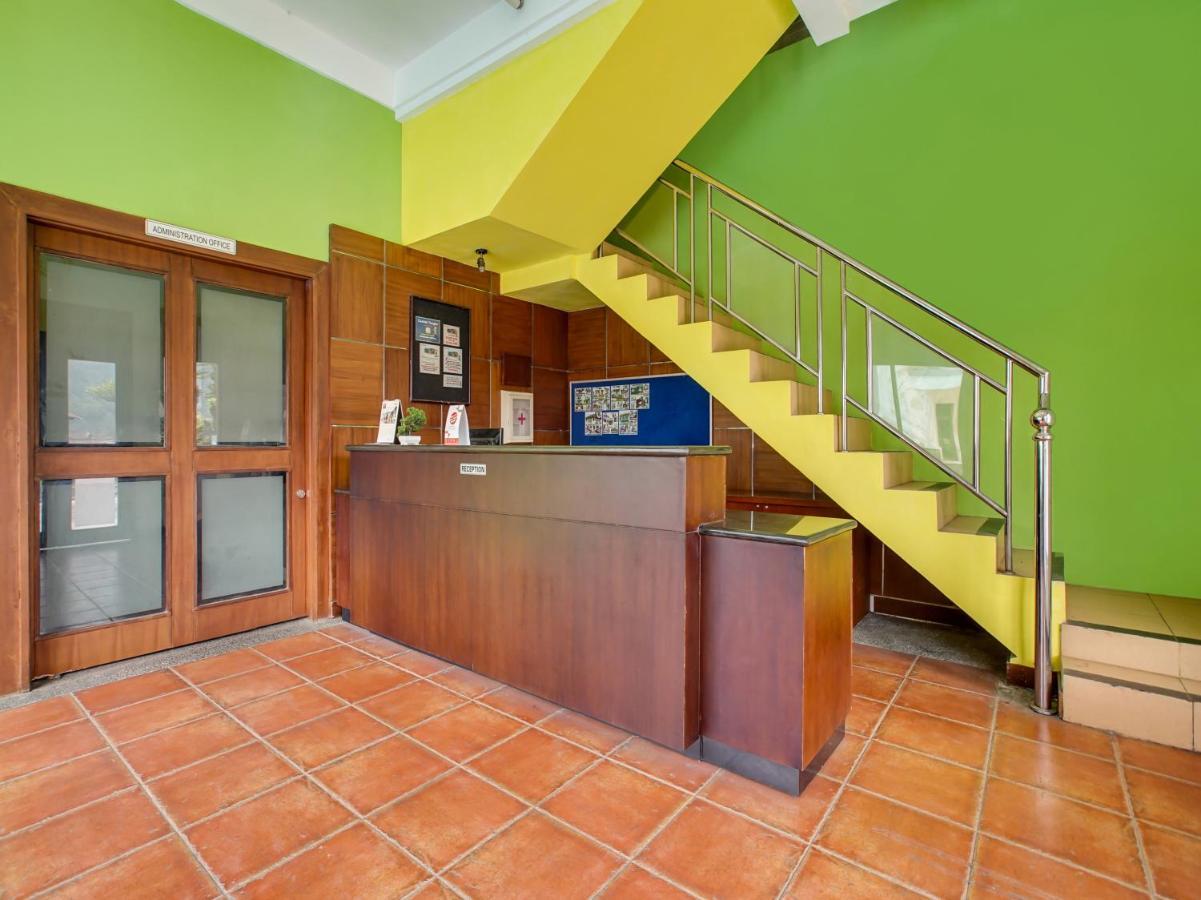 Oyo 3896 Villa Pesona Wisata Puncak Cianjur Exterior foto