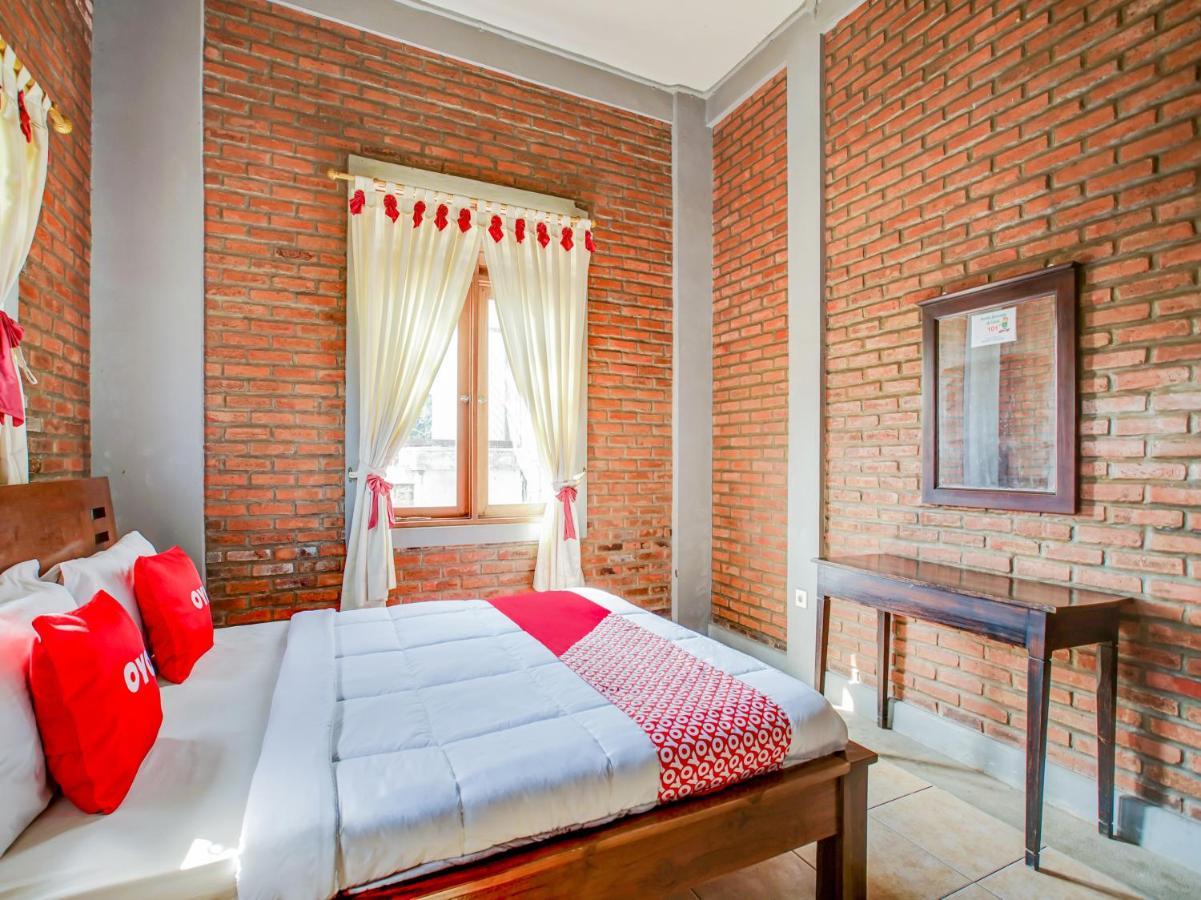 Oyo 3896 Villa Pesona Wisata Puncak Cianjur Exterior foto