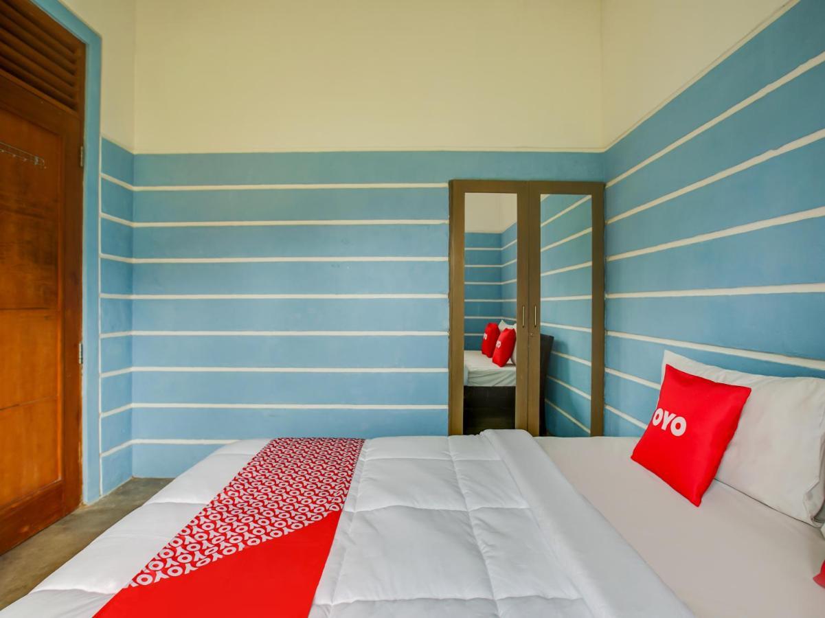 Oyo 3896 Villa Pesona Wisata Puncak Cianjur Exterior foto